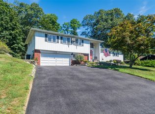 21 Tamidan Rd, Poughkeepsie, NY 12601