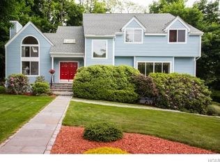 5 Chelsea Pl, Cortlandt Manor, NY 10567