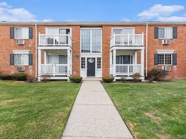 2440A Parmenter Blvd #201, Royal Oak, MI 48073