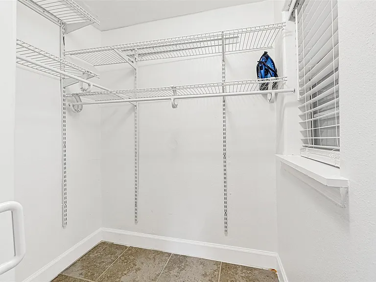 2809 Tooke St #D — Photo 8