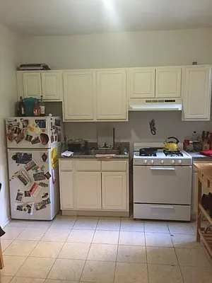 Rented by Roberto Guilbet, LREB | media 27