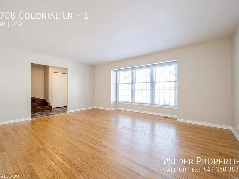 1708 Colonial Ln #1 — Photo 2