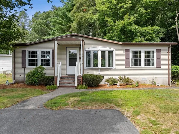 6 Cypress Cir, Rockland, MA 02370