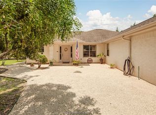 212 Shadow Oak Ln, Somerville, TX 77879