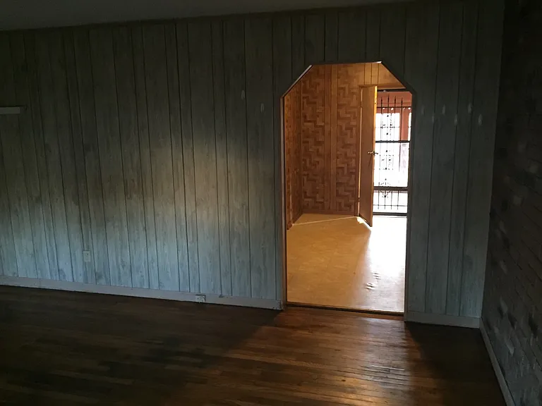 1120 Inglewood Dr — Photo 5