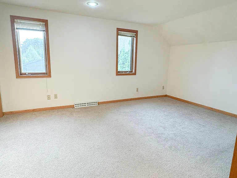 7102 Friendship Ln — Photo 18