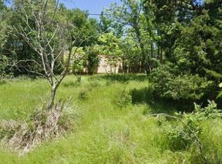 543 N Center St, Buffalo, TX 75831