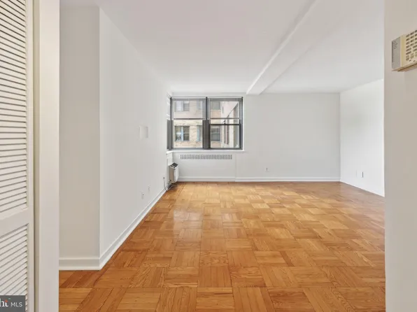 2601 Pennsylvania Ave APT 249, Philadelphia, PA 19130