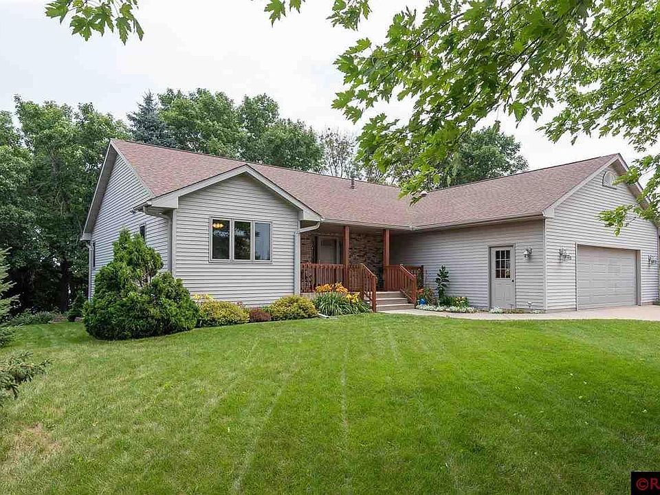 1st image of 110 Loraine Dr