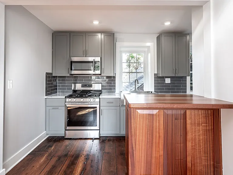 70 Ashley Ave — Photo 2