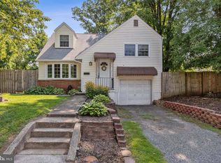 1015 Sharon Dr, Glen Burnie, MD
