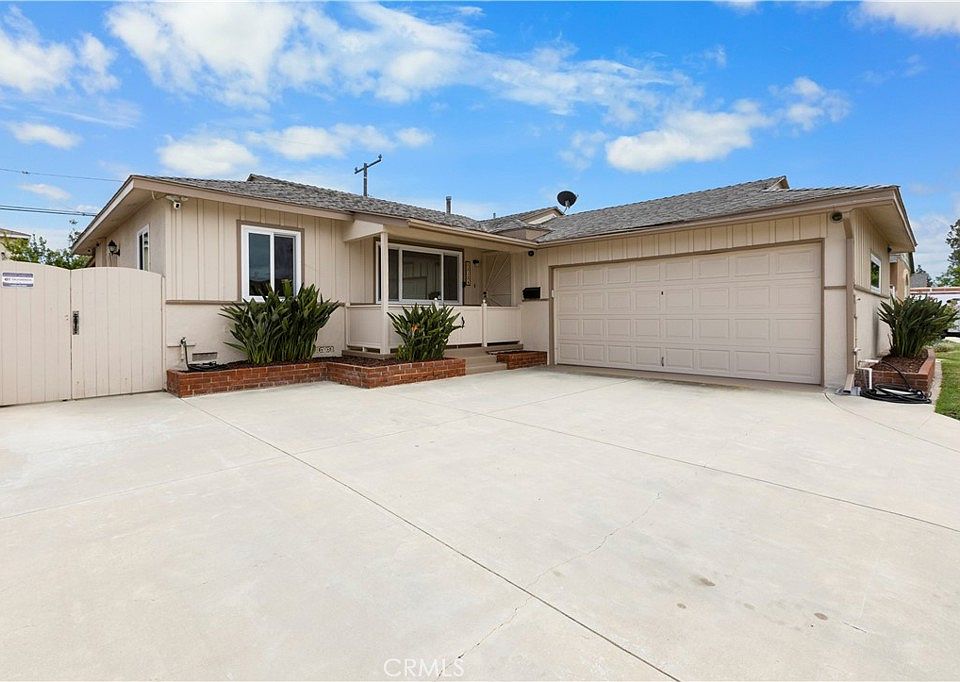 1st image of 23134 Meyler Ave