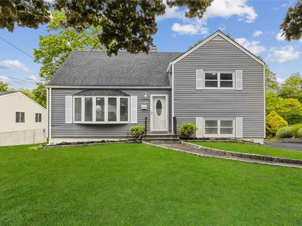 183 Pembrook Drive, Yonkers, NY 10710