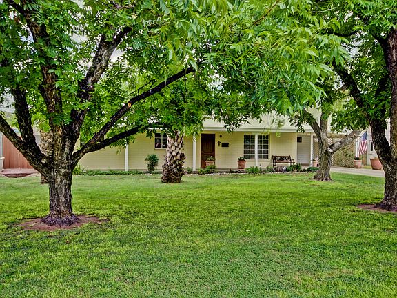 4th image of 6217 N 16th Dr