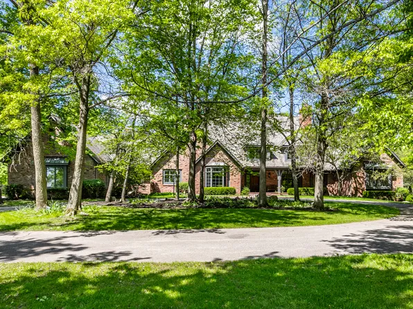 14300 Oakbrook Ct, Carmel, IN 46033