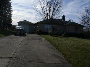 2684 Old Butler Rd, New Castle, PA 16101