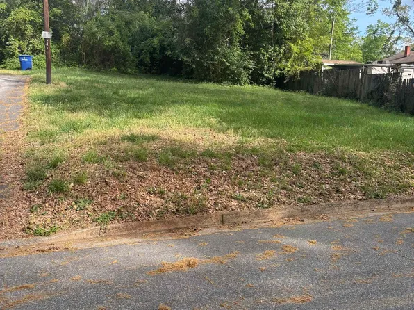 113 Timothy St, Spartanburg, SC 29306