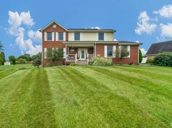 230 Meadows Dr, Greentown, IN 46936