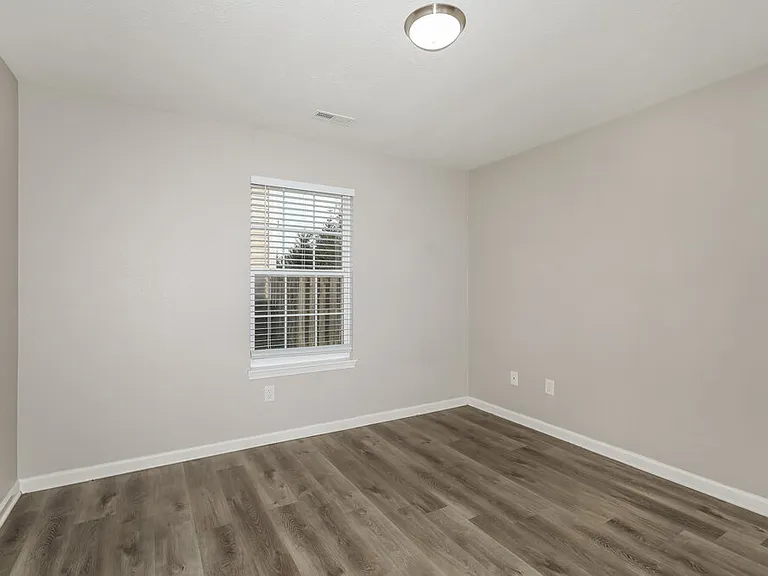 152 Heartwood Hl — Photo 13