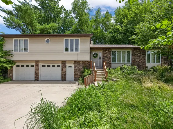 356 E Post Rd SE, Cedar Rapids, IA 52403