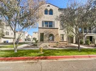 2736 S Harmony Ave, Gilbert, AZ 85295