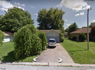 3164 W Village Ln, Springfield, MO 65807