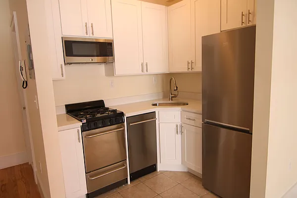 Rented by Guidance Realty Corp. | media 23