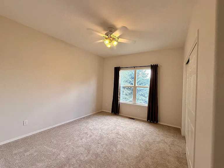 5330 Roundup Dr — Photo 22