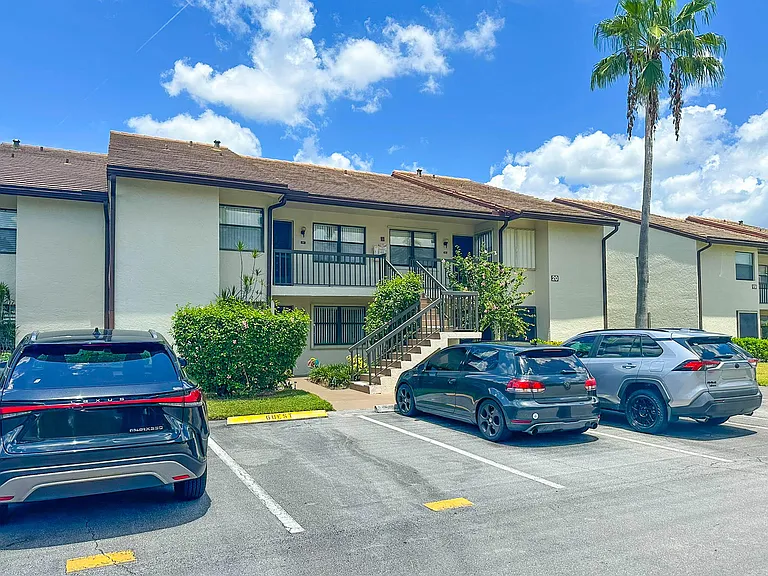 7593 Tahiti Ln #106 — Photo 36