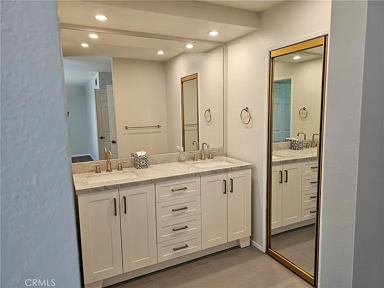 25825 Southbrook — Photo 13