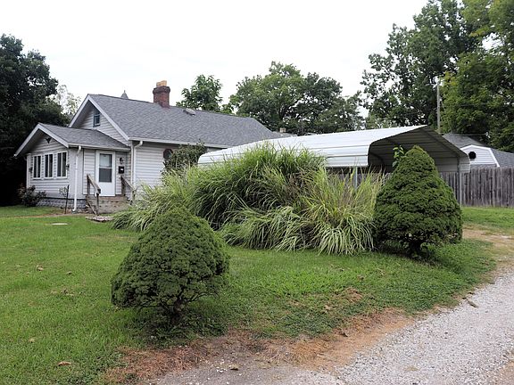 4th image of 5022 University Ave