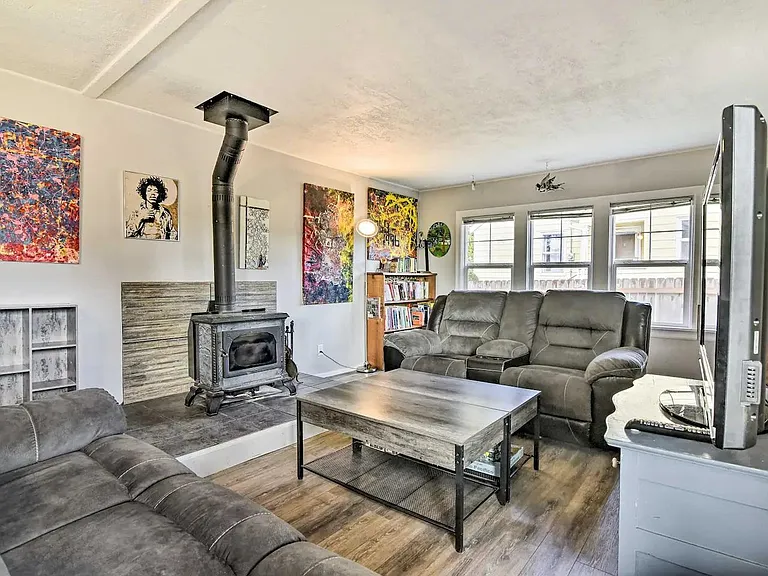 8311 NE Sacramento St — Photo 10