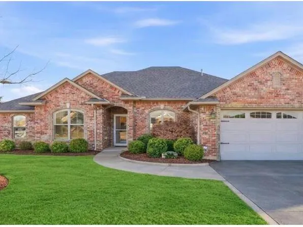 912 Stephanie Ln, Altus, OK 73521