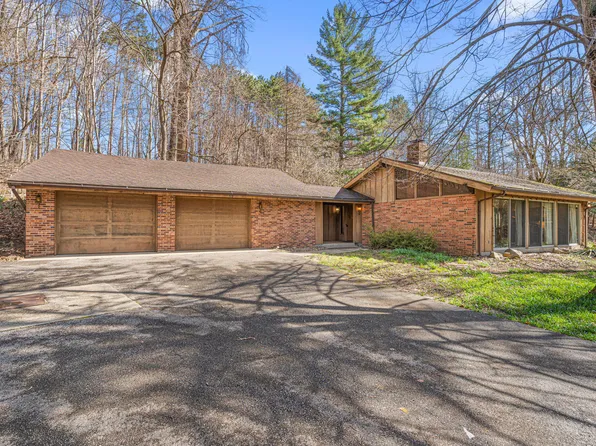 2671 E 800 N, La Porte, IN 46350