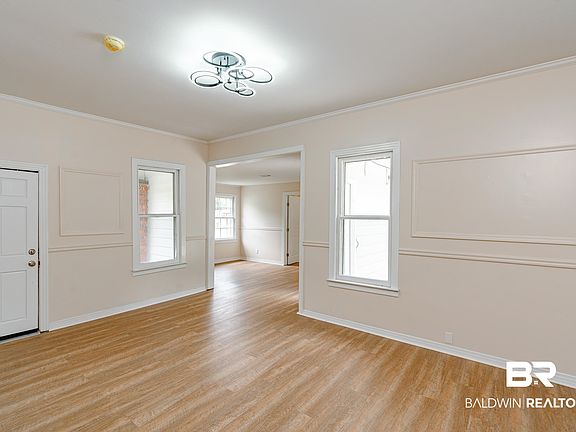 5th image of 1160 Military Rd