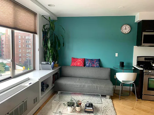 Sold by HZM Real Estate Investors LLC | media 6