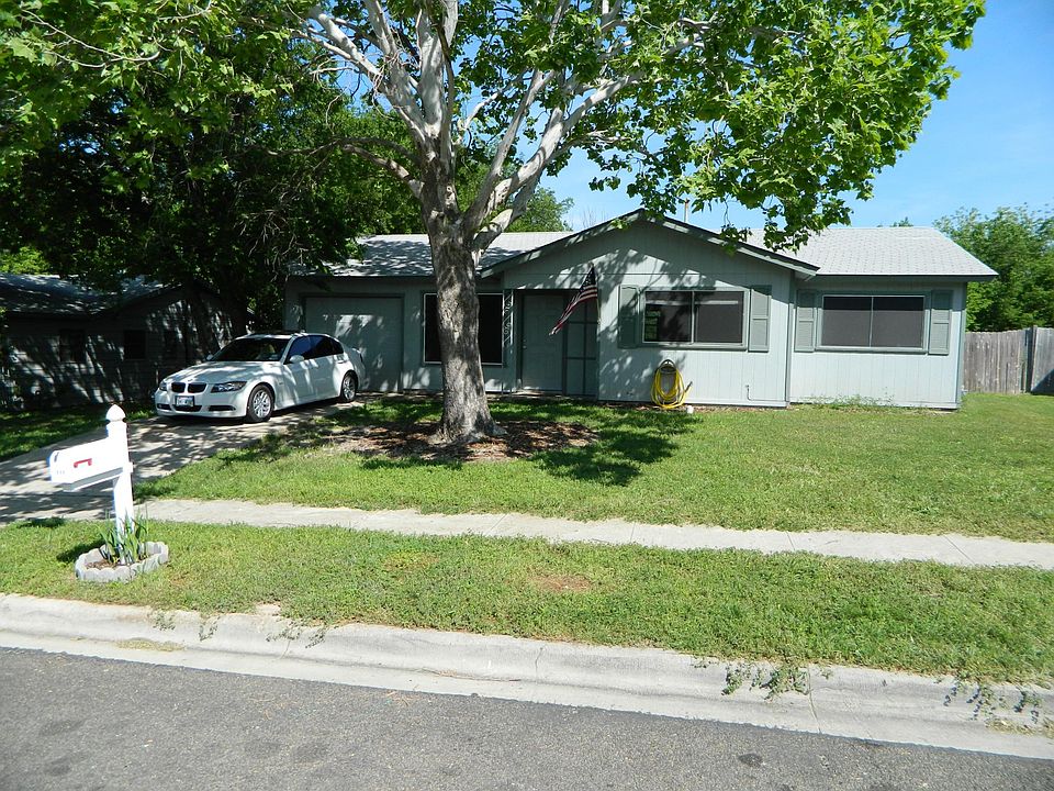 1st image of 609 S 13th St
