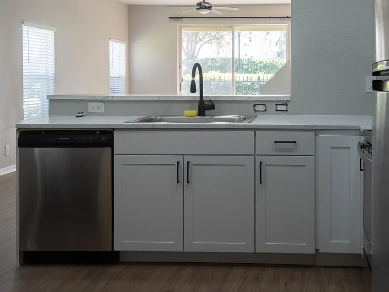 10983 Winter Crest Dr — Photo 5