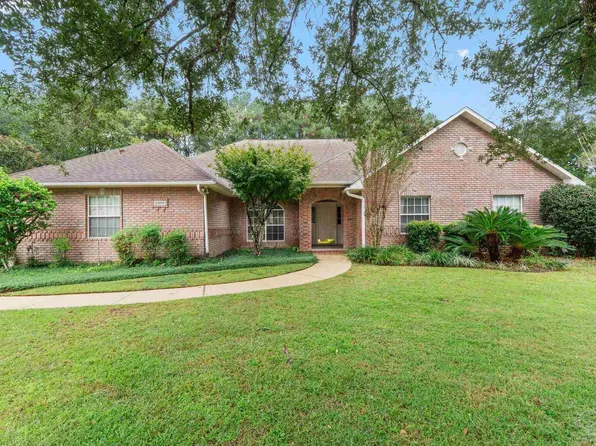 2909 Greystone Dr, Pace, FL 32571