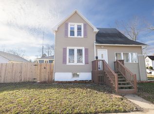 394 W Hawkins St, Kankakee, IL 60901