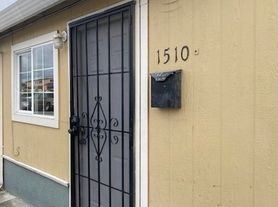 15th Street, A