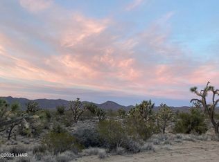 2082 S Road Runner Rd, Yucca, AZ 86438