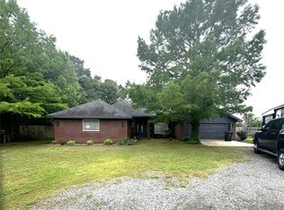 205 Ury Rd, Caddo, OK 74729