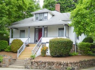 87 Oakwood Ave, Lynn, MA 01902