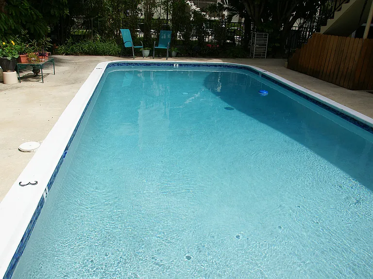 2031 SE 5th St #6 — Photo 16