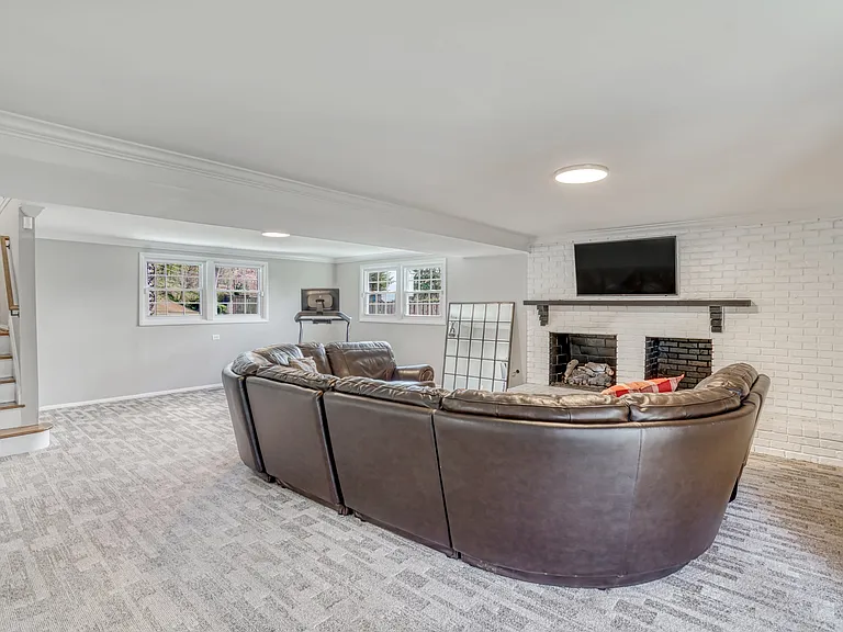 12805 Point Pleasant Dr — Photo 34