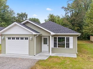 748 Goodin Dr, Austin, IN 47102