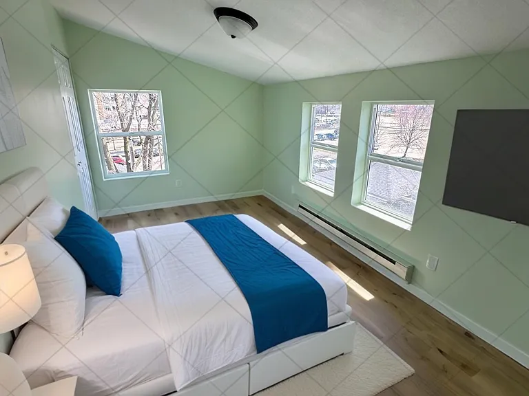 420 Herschel St #5 — Photo 13