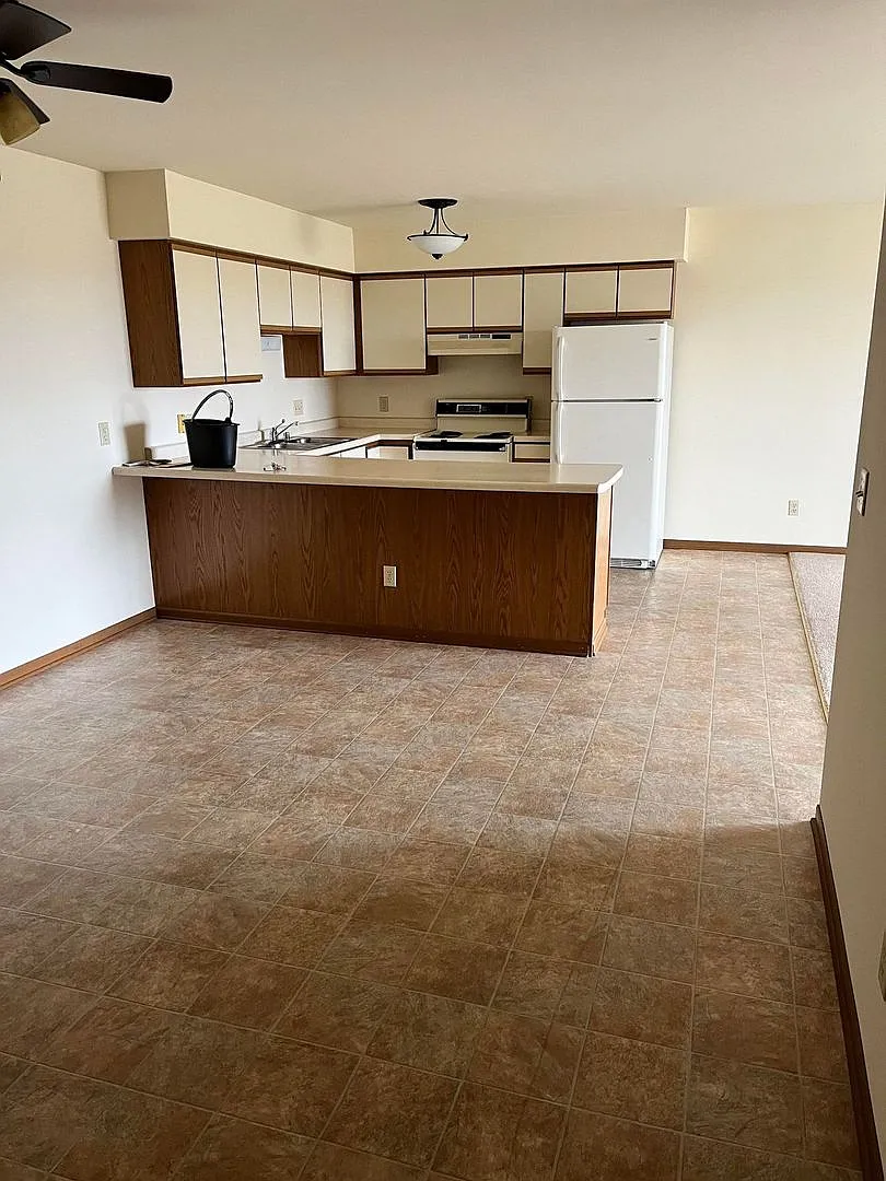 Germania Street Apartments LLC — Photo 3