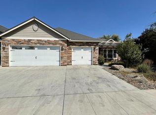 5292 N Madelyn Ave, Fresno, CA
